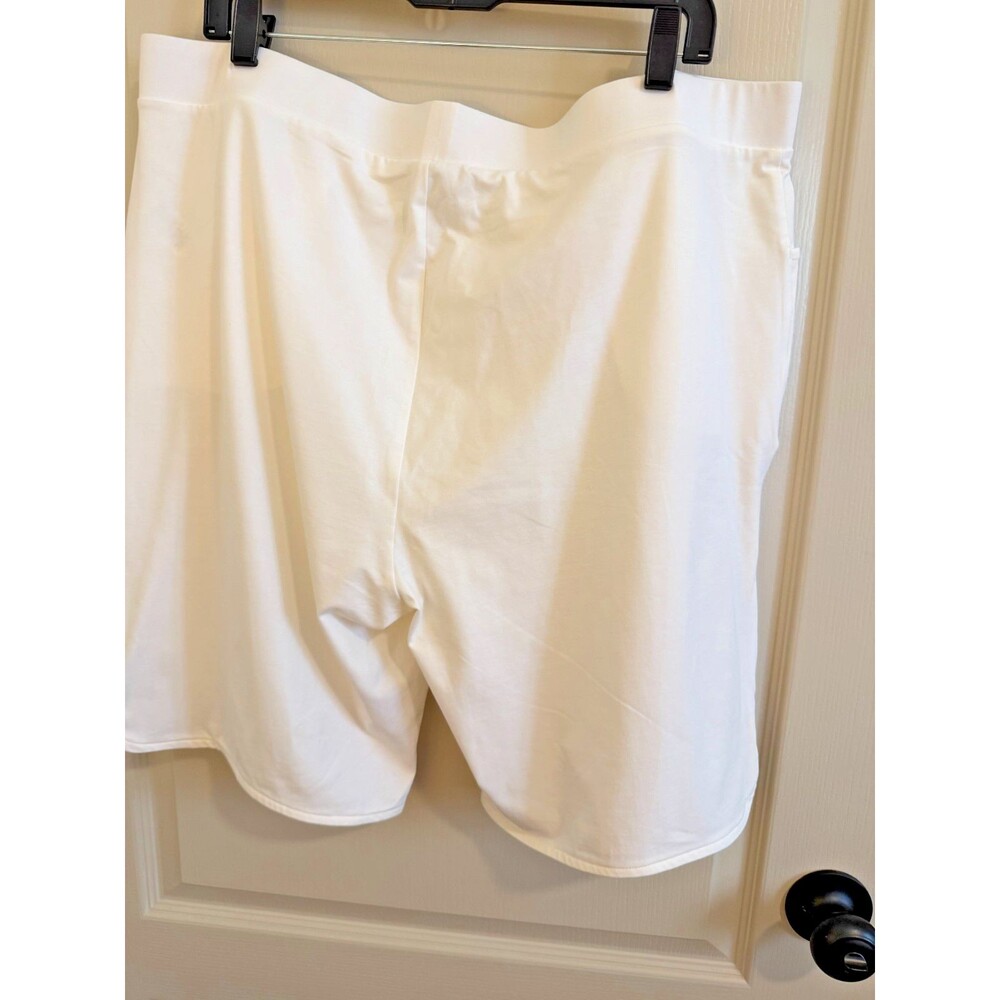 Chico's Woman's White Cotton Spandex Shorts Size 3 (US L 16-18) - Picture 3 of 5